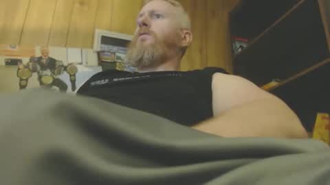 Snapshot of redhead4fun chatting on February 11, 4:17 am theredhead4fun online show from February 11, 4:17 am