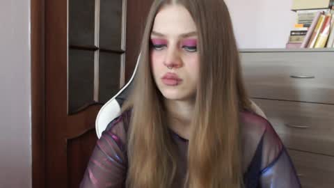 Lily online show from September 17, 2:46 am