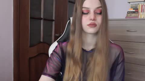 Lily online show from September 30, 2:16 am