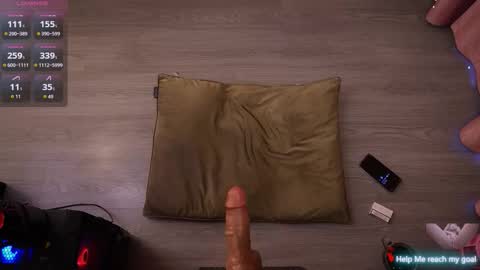 Snapshot of redhead_shark chatting on November 6, 1:12 pm Redhead Shark online show from November 6, 1:12 pm