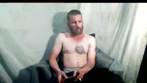 Snapshot of redheadlover828 chatting on February 19, 11:17 am Kevin online show from February 19, 11:17 am