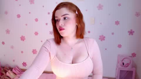 Snapshot of redheadmodel chatting on June 30, 12:33 am SAKURA online show from June 30, 12:33 am