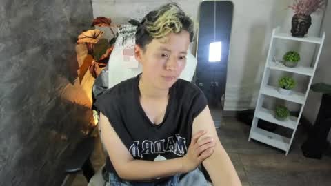 redhood_1_ online show from April 8, 4:12 am