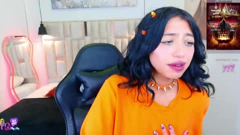 Lili Lopez online show from May 30, 8:06 pm