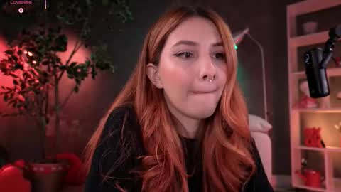 Snapshot of redjasmine_ chatting on February 23, 11:57 pm Red Jasmine online show from February 23, 11:57 pm