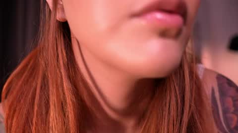 Snapshot of redjasmine_ chatting on May 28, 9:45 pm Red Jasmine online show from May 28, 9:45 pm