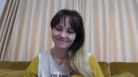 Snapshot of redjessica chatting on February 6, 9:23 am RedJessica online show from February 6, 9:23 am