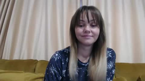 Snapshot of redjessica chatting on February 13, 6:42 am RedJessica online show from February 13, 6:42 am