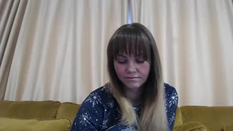 Snapshot of redjessica chatting on February 14, 5:59 am RedJessica online show from February 14, 5:59 am