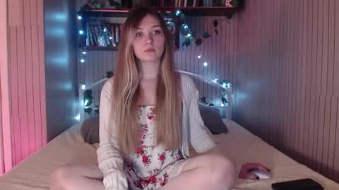 Snapshot of redmoonhead chatting on February 8, 10:18 am Ana online show from February 8, 10:18 am