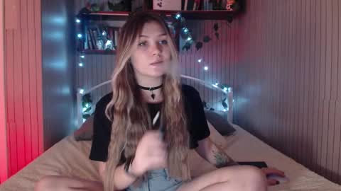 Snapshot of redmoonhead chatting on February 11, 11:26 am Ana online show from February 11, 11:26 am