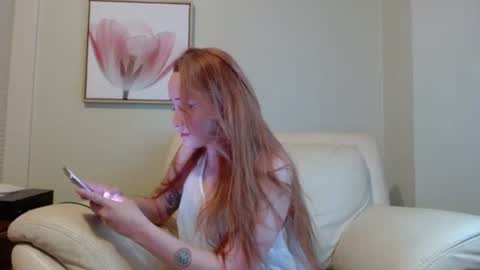Snapshot of redrider555 chatting on April 24, 3:20 am redrider555 online show from April 24, 3:20 am
