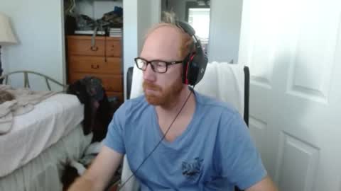 Snapshot of redrob57 chatting on February 18, 10:17 pm redrob57 online show from February 18, 10:17 pm