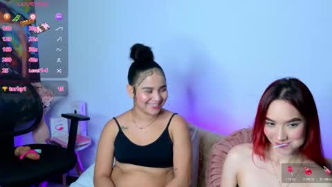 Snapshot of redyens_ chatting on March 9, 10:47 pm Anny online show from March 9, 10:47 pm