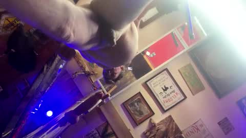 Lee online show from February 17, 6:10 am