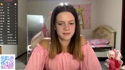 Lucy online show from October 1, 3:18 pm