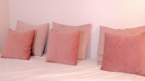 Regina  online show from November 6, 10:32 pm