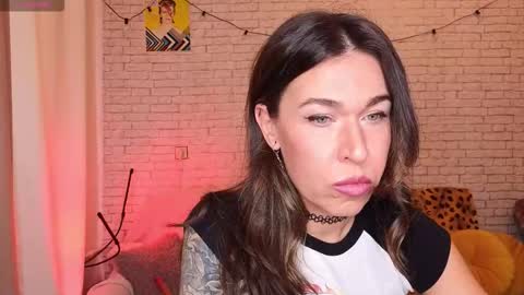 ReginaHawkinss online show from November 4, 8:57 am