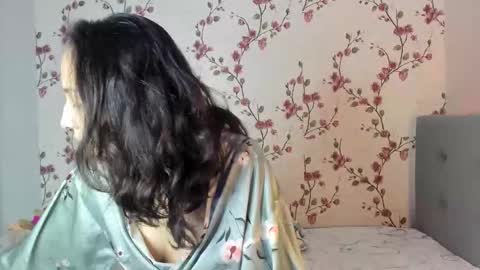 Alisa online show from December 18, 9:15 am