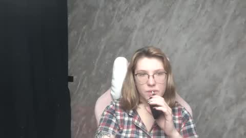 Regina online show from January 22, 2:15 am