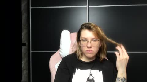 Regina online show from January 28, 2:00 am
