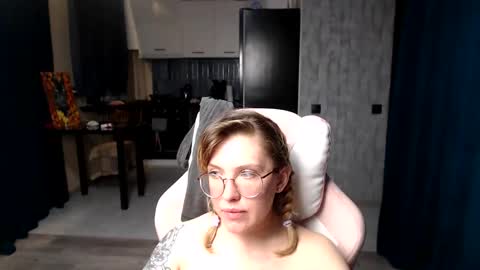 Regina online show from September 10, 12:21 am