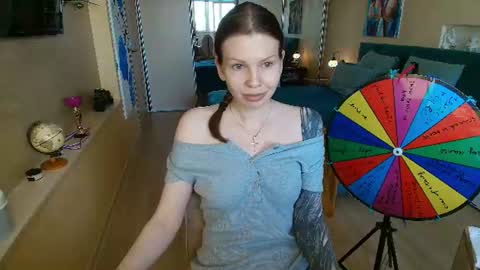 Snapshot of reginasparkle chatting on June 24, 5:06 am Regina online show from June 24, 5:06 am