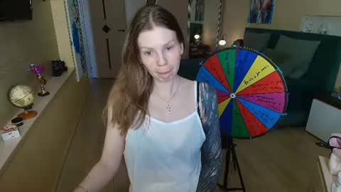 Snapshot of reginasparkle chatting on July 1, 4:58 am Regina online show from July 1, 4:58 am