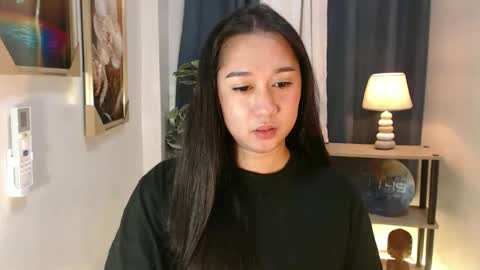 regine online show from February 11, 3:50 pm