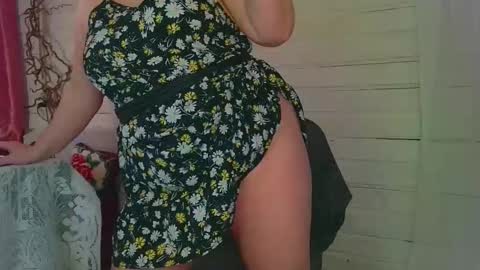 Snapshot of reicat chatting on February 2, 7:29 am Karina online show from February 2, 7:29 am