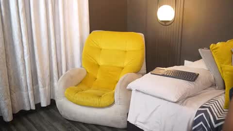 Snapshot of reik_von chatting on November 11, 12:05 pm Reik online show from November 11, 12:05 pm