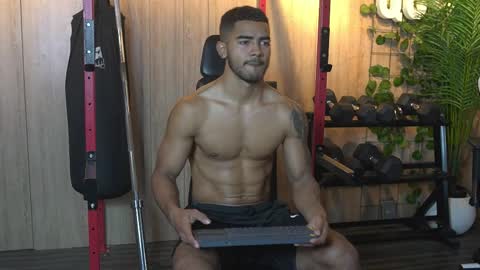 Snapshot of reik_von chatting on November 21, 12:26 pm Reik online show from November 21, 12:26 pm