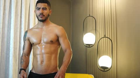 Reik online show from March 5, 12:45 pm