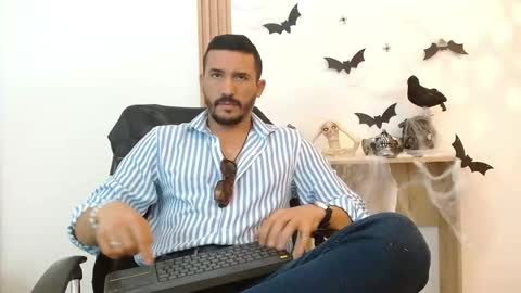   REIKO  online show from October 7, 4:04 pm