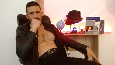   REIKO  online show from November 13, 4:50 pm