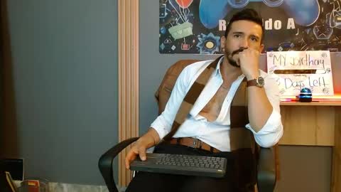   REIKO  online show from April 15, 7:58 pm