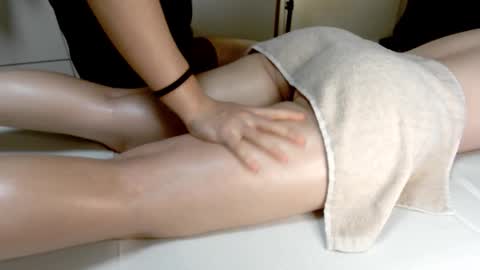 Reina QT online show from November 13, 4:39 pm