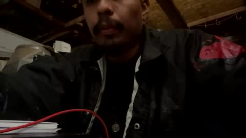 Snapshot of reks69 chatting on December 21, 3:35 am PuroDesmadre online show from December 21, 3:35 am