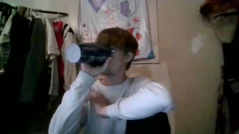 tylerBurnham online show from June 26, 5:23 am