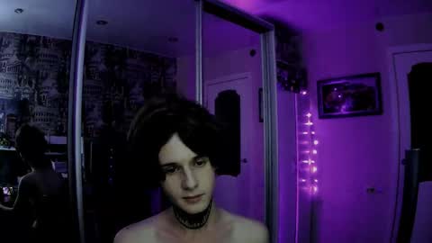 Snapshot of remitrash chatting on October 10, 1:32 pm RemiTrash online show from October 10, 1:32 pm