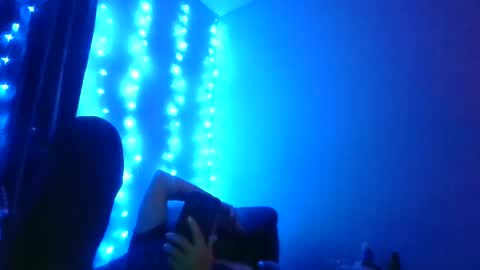 Snapshot of remshotdt chatting on January 31, 11:03 am remshotdt online show from January 31, 11:03 am