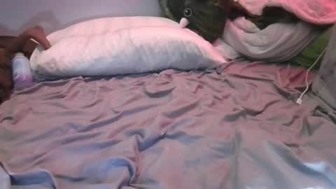 Snapshot of remshotdt chatting on March 2, 11:07 am remshotdt online show from March 2, 11:07 am