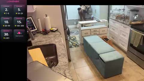 remyxavier online show from November 30, 3:21 am