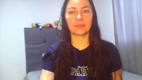 Snapshot of renata_hot1 chatting on April 24, 10:23 pm renata_hot1 online show from April 24, 10:23 pm