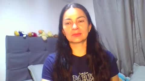 Snapshot of renata_hot1 chatting on May 3, 12:49 am renata_hot1 online show from May 3, 12:49 am