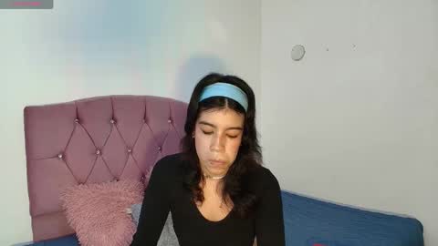 renata_velvet online show from April 14, 11:38 am