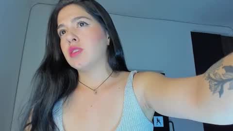 Snapshot of renatajones7 chatting on November 16, 6:30 am Renata online show from November 16, 6:30 am