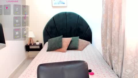      online show from January 17, 12:10 pm