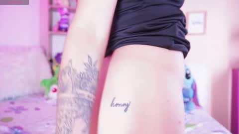 renatha_taylor_ online show from May 19, 3:07 pm