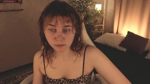 rene_shine online show from April 12, 5:07 pm